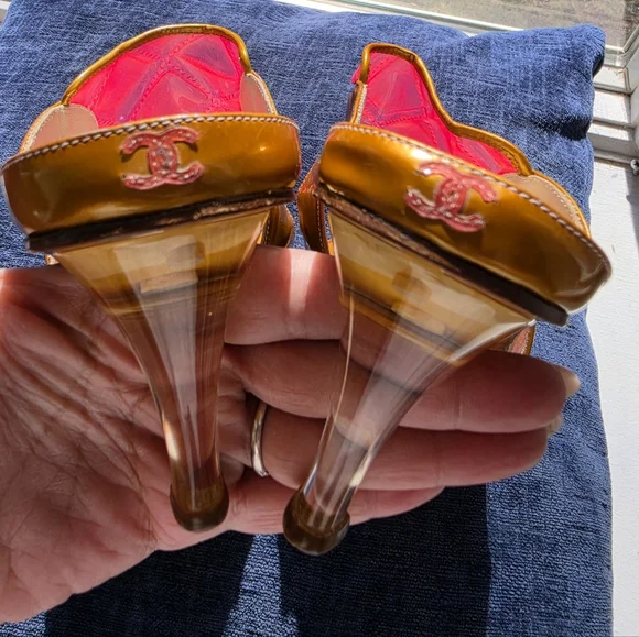CHANEL Patent Leather Heels Vintage Women's Sandals Gold and Pink Size 36 1/2 - Picture 7 of 16